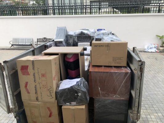 Những điều cần lưu ý khi chuyển nhà an toàn khi gặp trời mưa